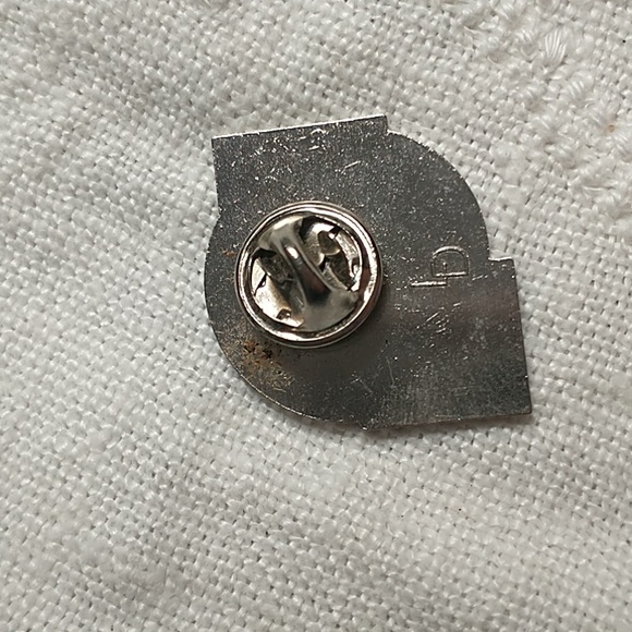 Baseball Hall of Fame Tack Pin - Picture 2 of 3